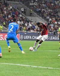  国际米兰锋霸破荒终结三百分钟进球荒  