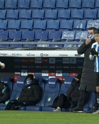  德甲揭幕战上演进球大战创纪录  