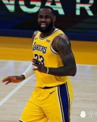  詹姆斯准绝杀助湖人险胜雷霆  